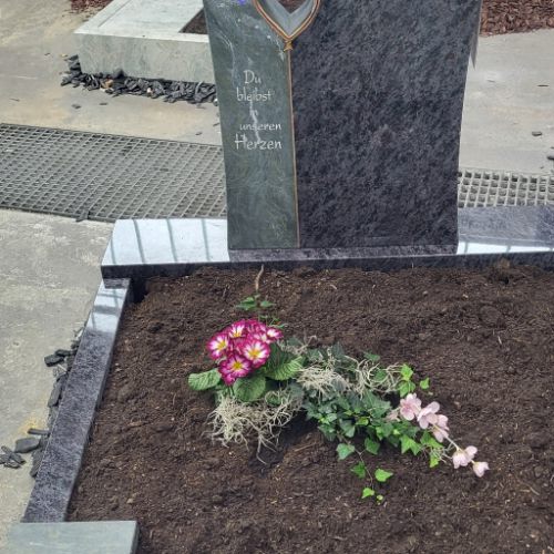 202402_Urnengraeber_0003 202402_Urnengraeber_0003