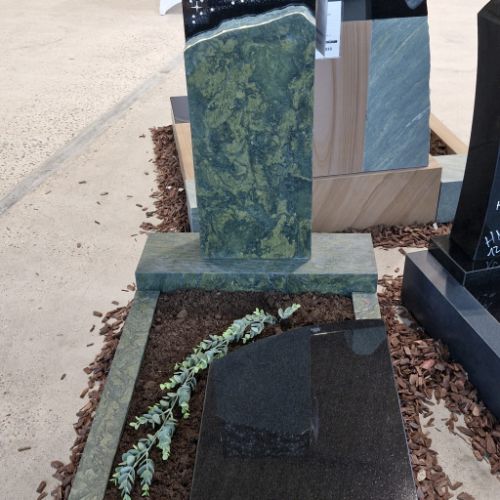 202402_Urnengraeber_0020 202402_Urnengraeber_0020